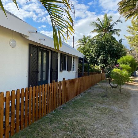 Villa & Bungalow 'Coco Des Sables' Les Pieds Dans L'Eau La Saline Le Bains Buitenkant foto