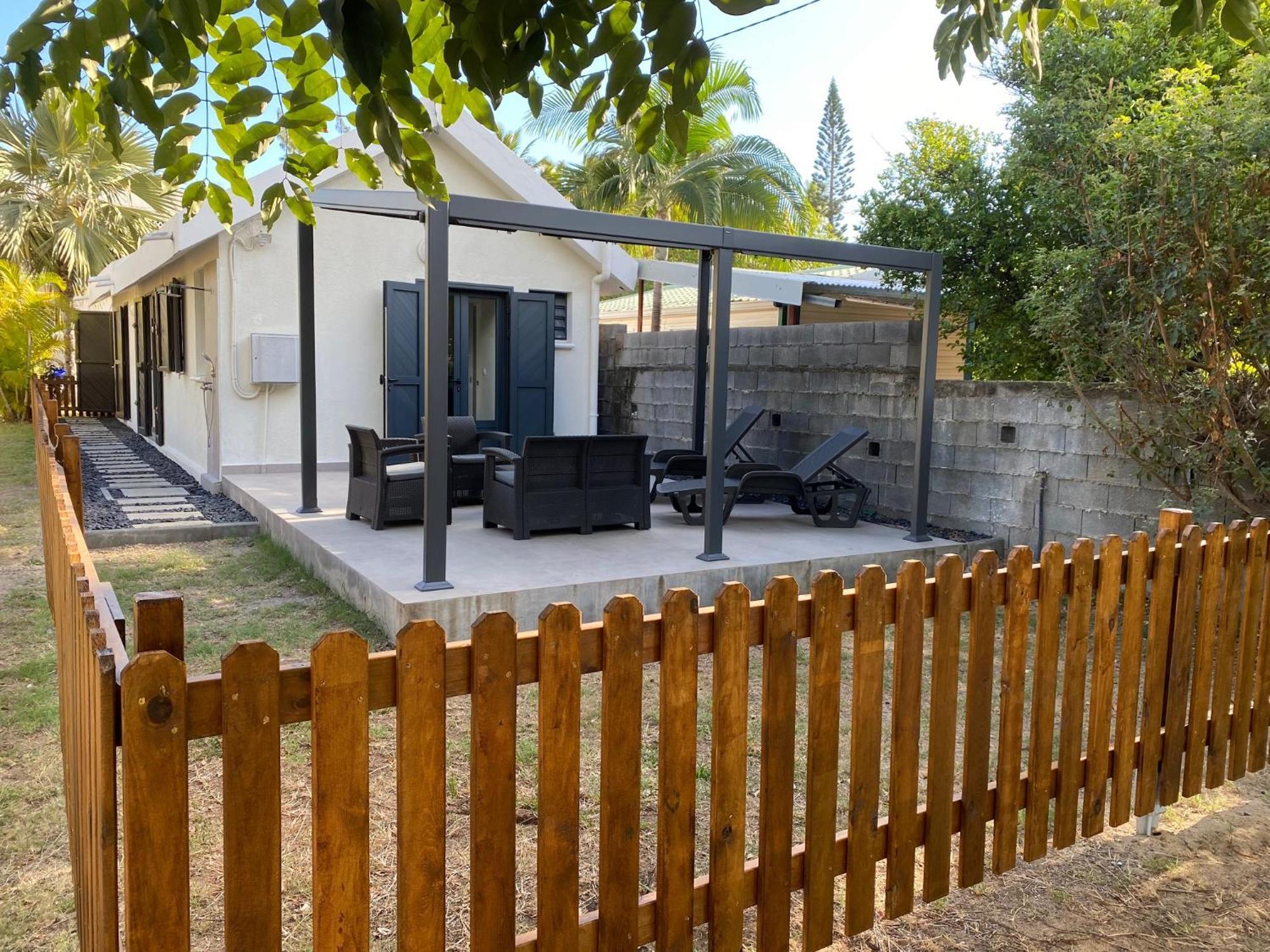 Villa & Bungalow 'Coco Des Sables' Les Pieds Dans L'Eau La Saline Le Bains Buitenkant foto